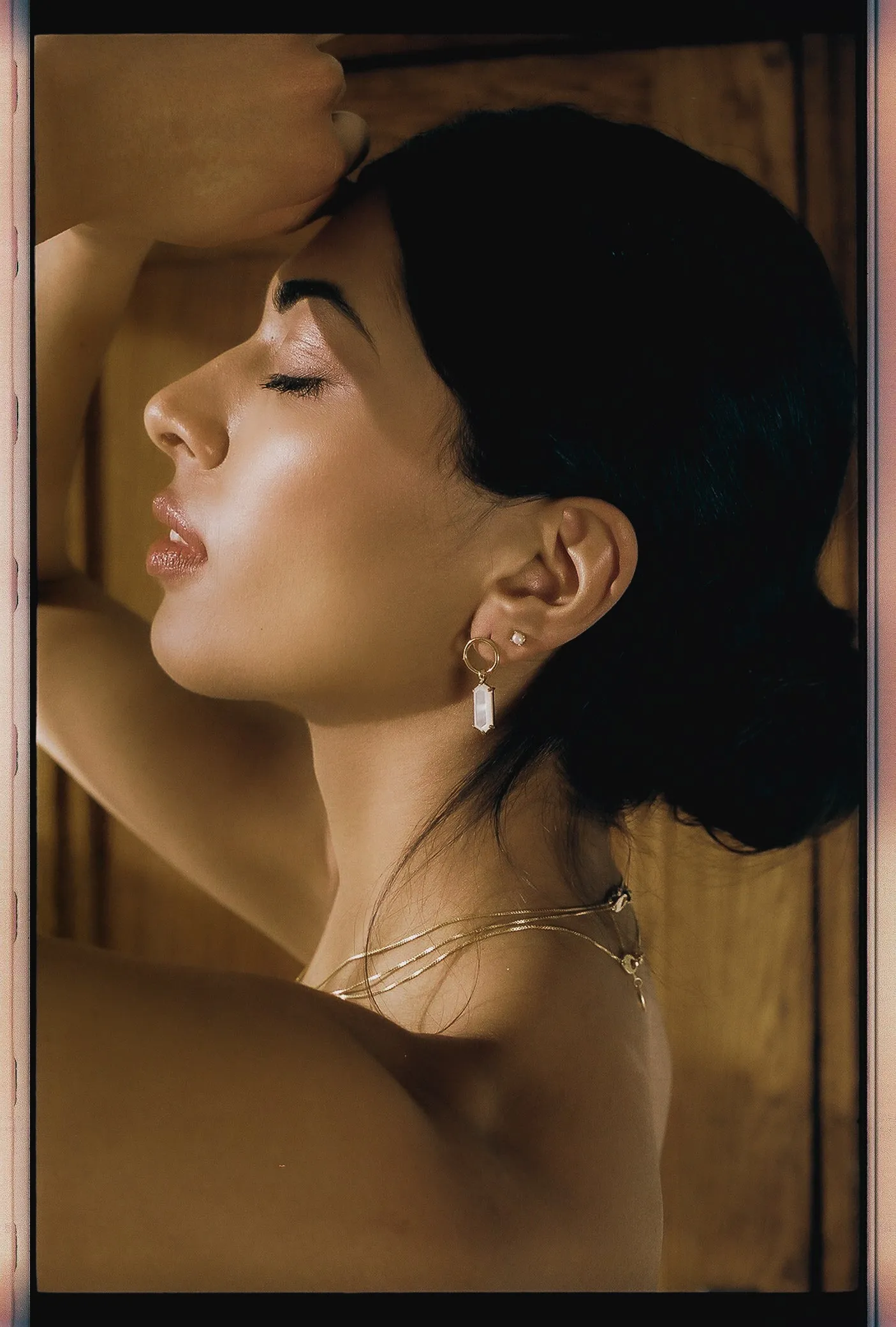 SAMPLE Lang Earrings Pearl Rhodium sold by Sarah Mulder Jewelry product image thumbnail 3