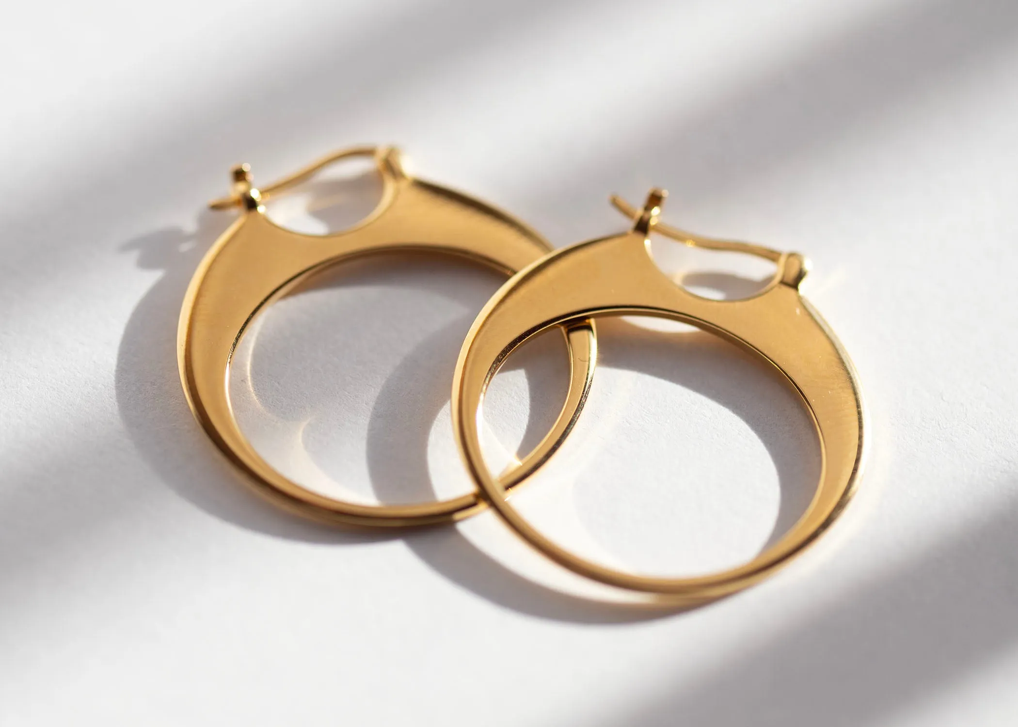 SAMPLE Small Solange Earrings Gold sold by Sarah Mulder Jewelry product image thumbnail 4