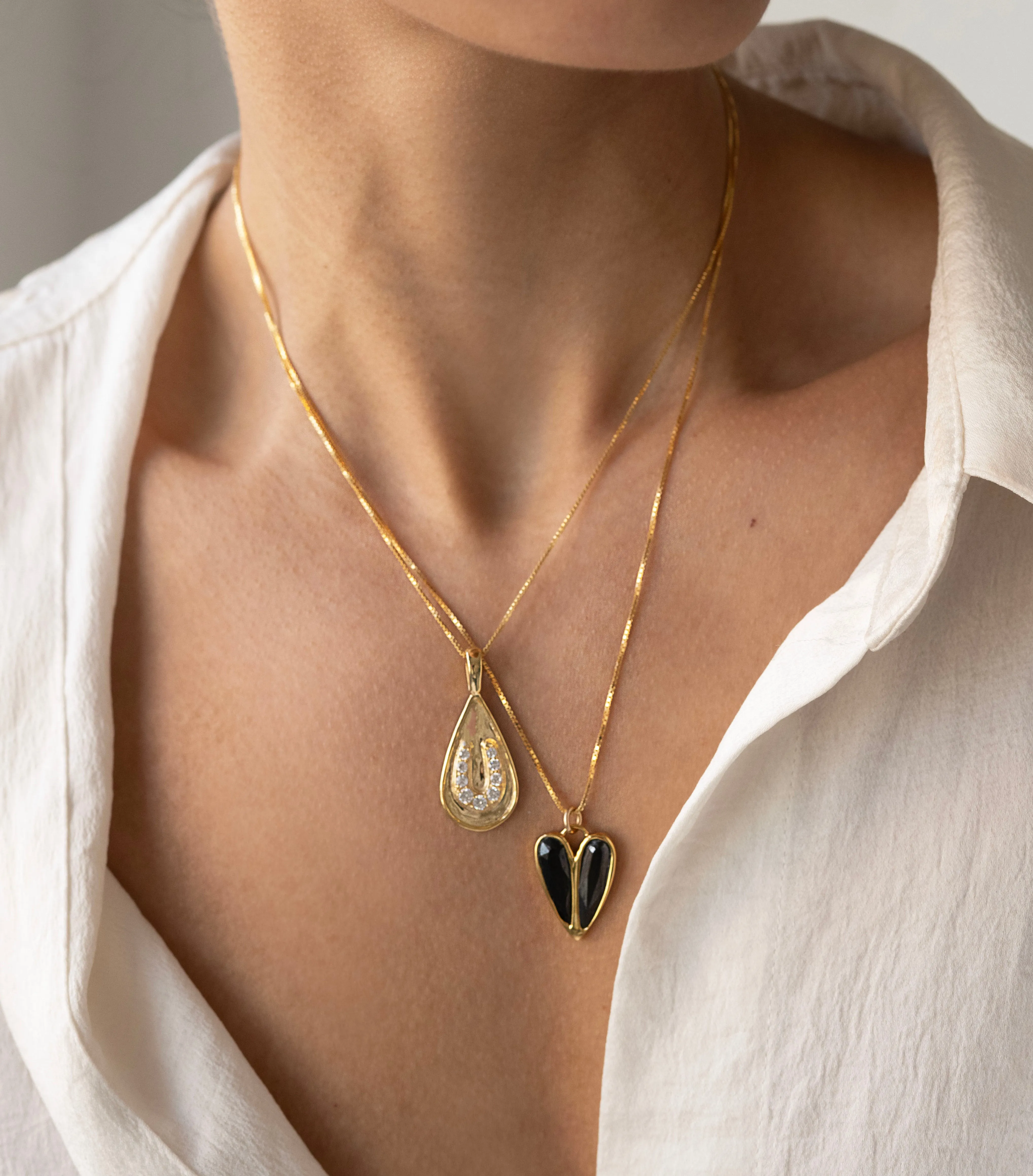 SAMPLE Horseshoe Necklace Gold sold by Sarah Mulder Jewelry product image thumbnail 2