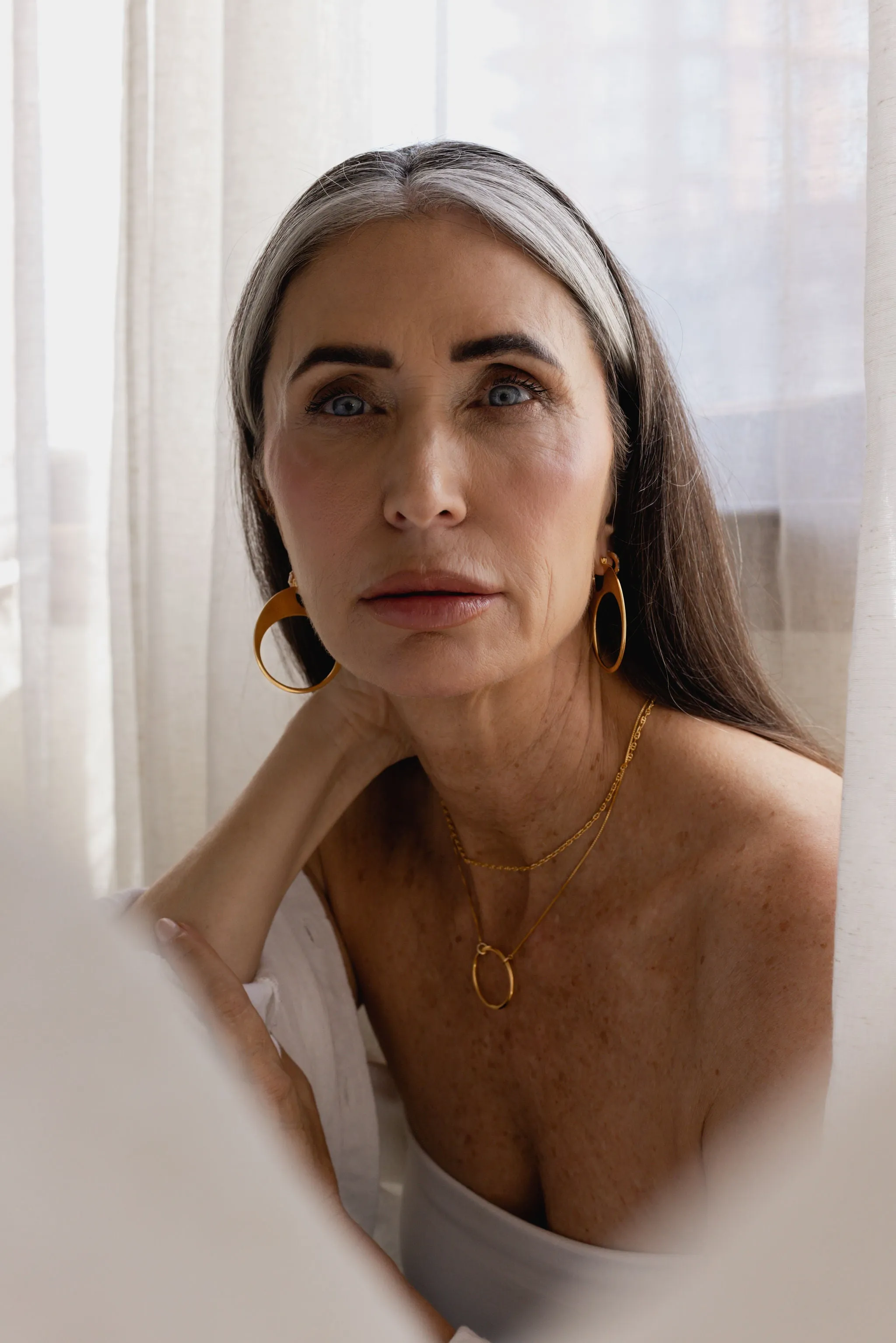 SAMPLE Large Solange Earrings Gold sold by Sarah Mulder Jewelry product image thumbnail 3