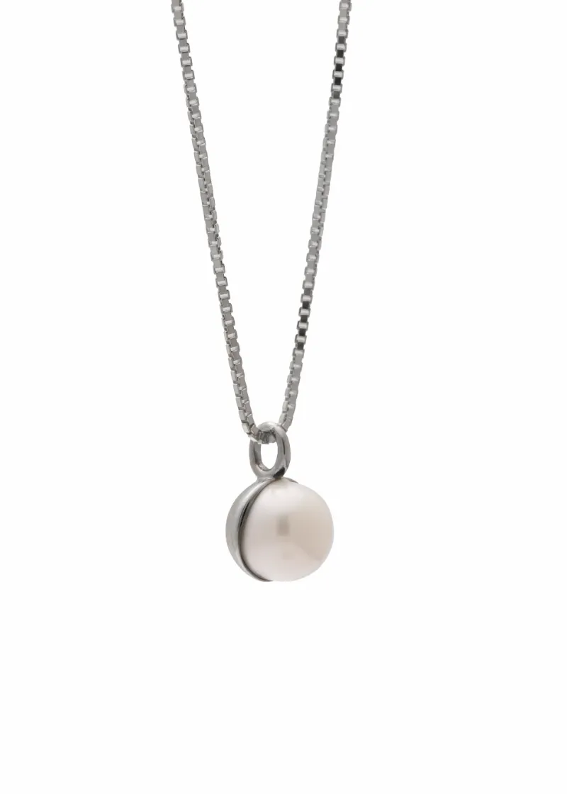 SAMPLE Cleo Necklace Silver sold by Sarah Mulder Jewelry