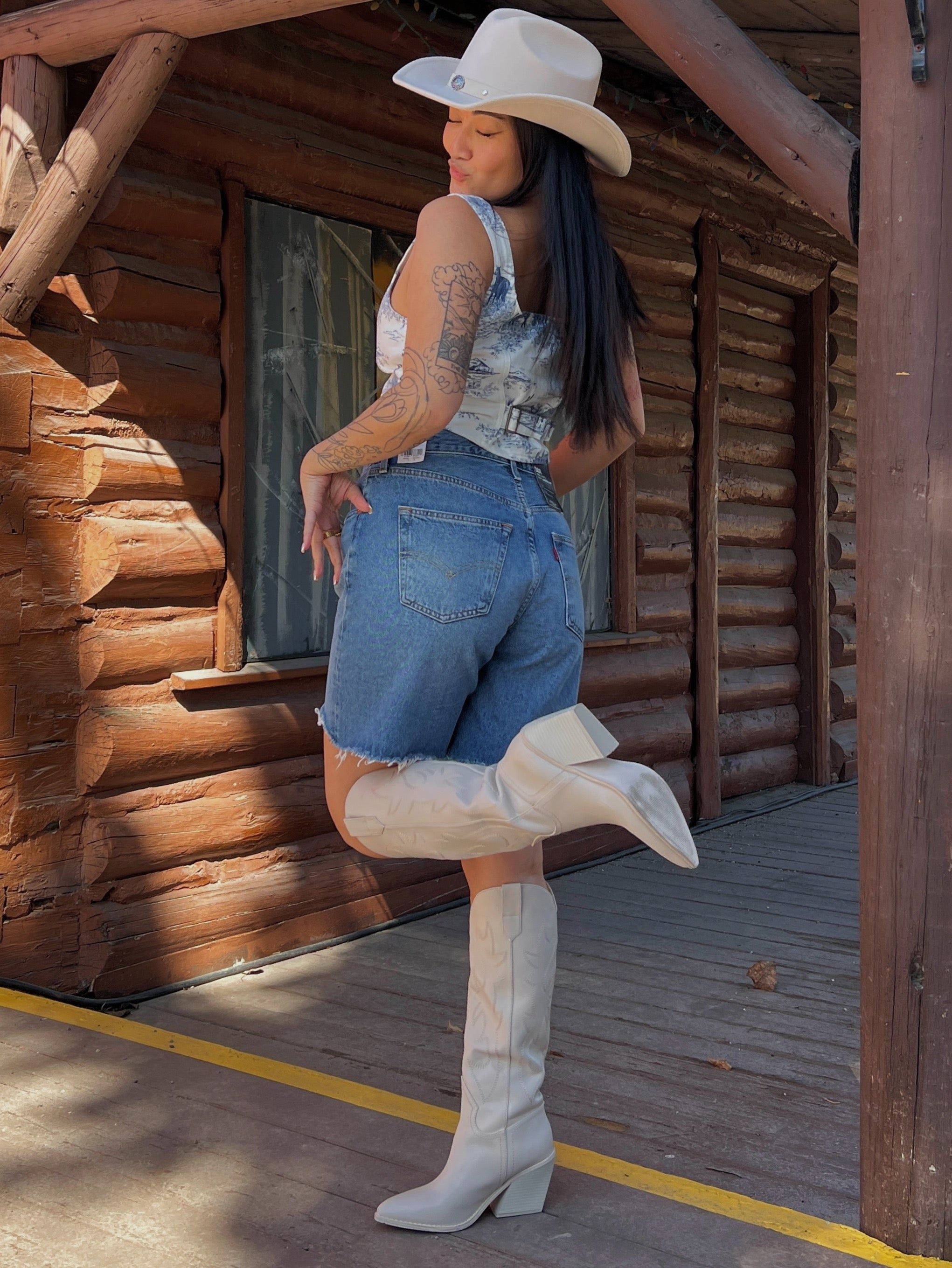 **PRESALE** LEVI'S Alani Denim Corset sold by 27 Boutique product image thumbnail 3