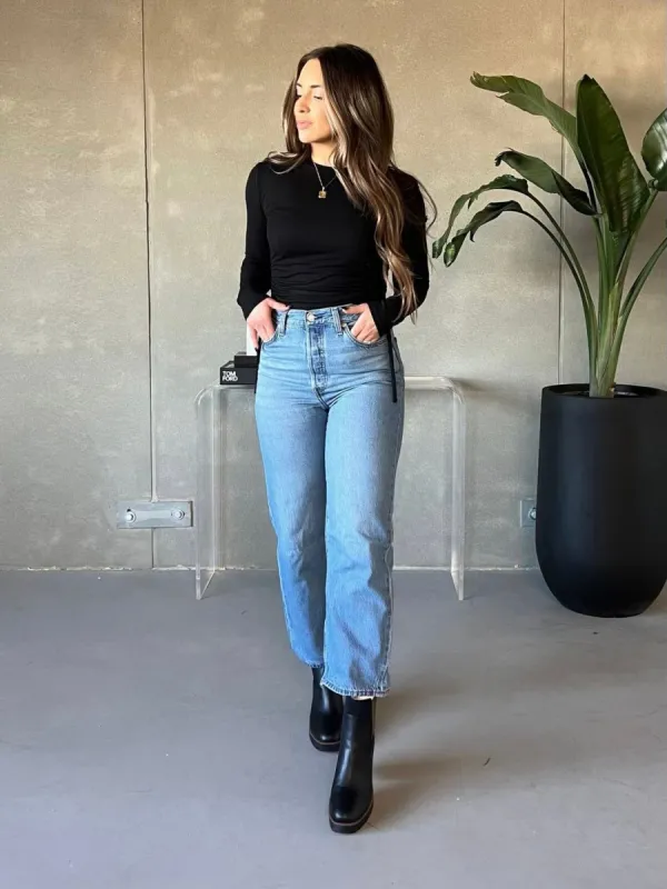 LEVI'S Ribcage Straight Ankle In The Middle sold by 27 Boutique