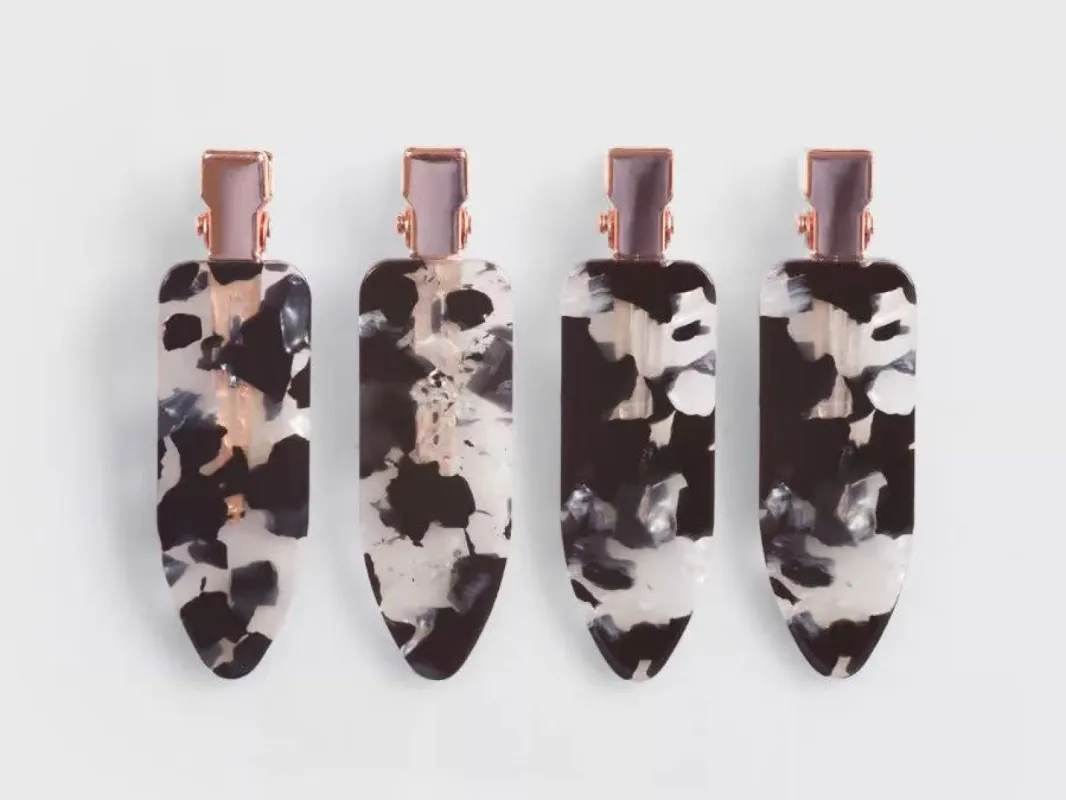 KITSCH Creaseless Clip Set sold by 27 Boutique