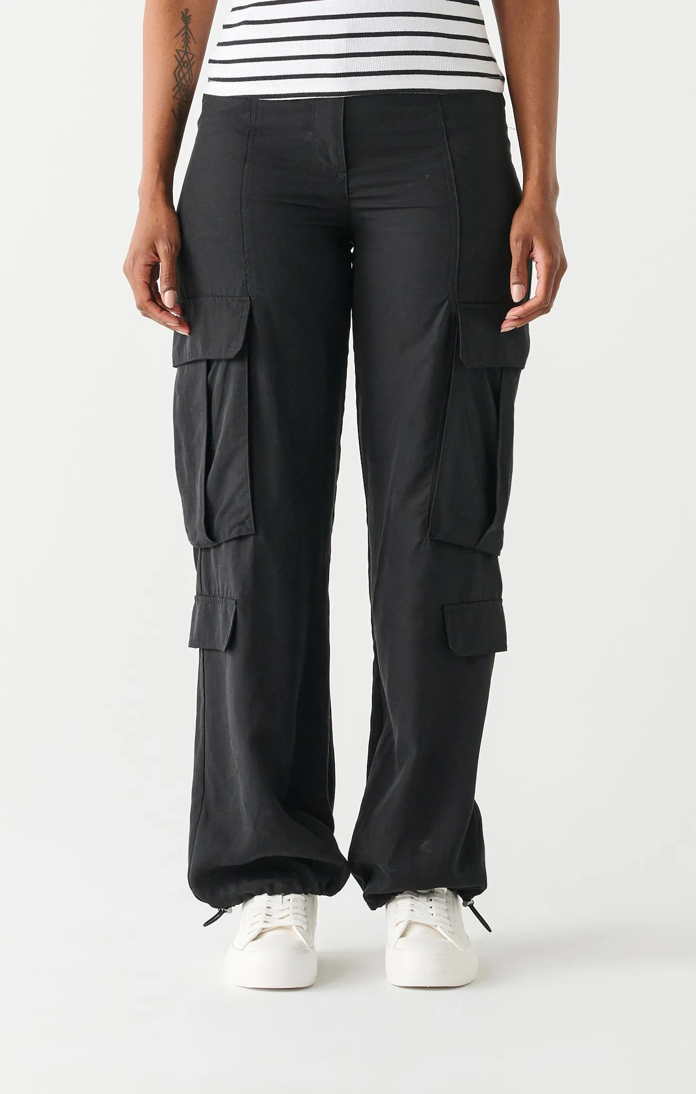 DEX High Rise Parachute Cargo Pant sold by 27 Boutique product image thumbnail 4