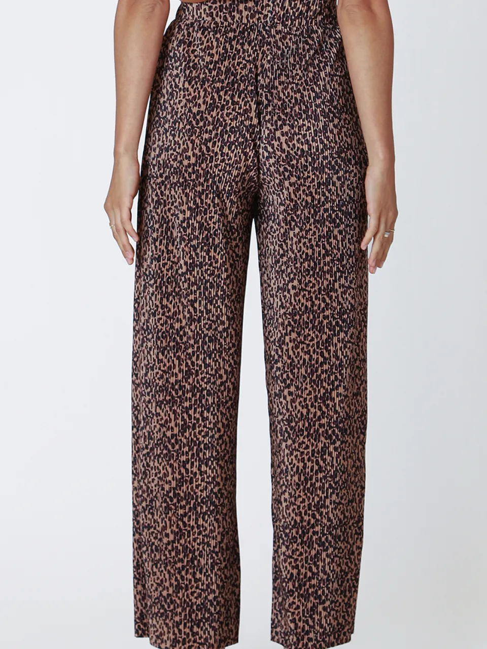 DEX Leopard Pleated Wide Leg Pant sold by 27 Boutique product image thumbnail 2