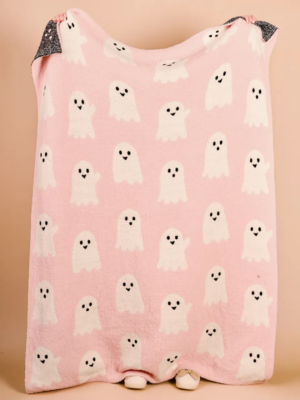 THE DARLING EFFECT Cozy Dreams Luxe Blanket sold by 27 Boutique product image thumbnail 3