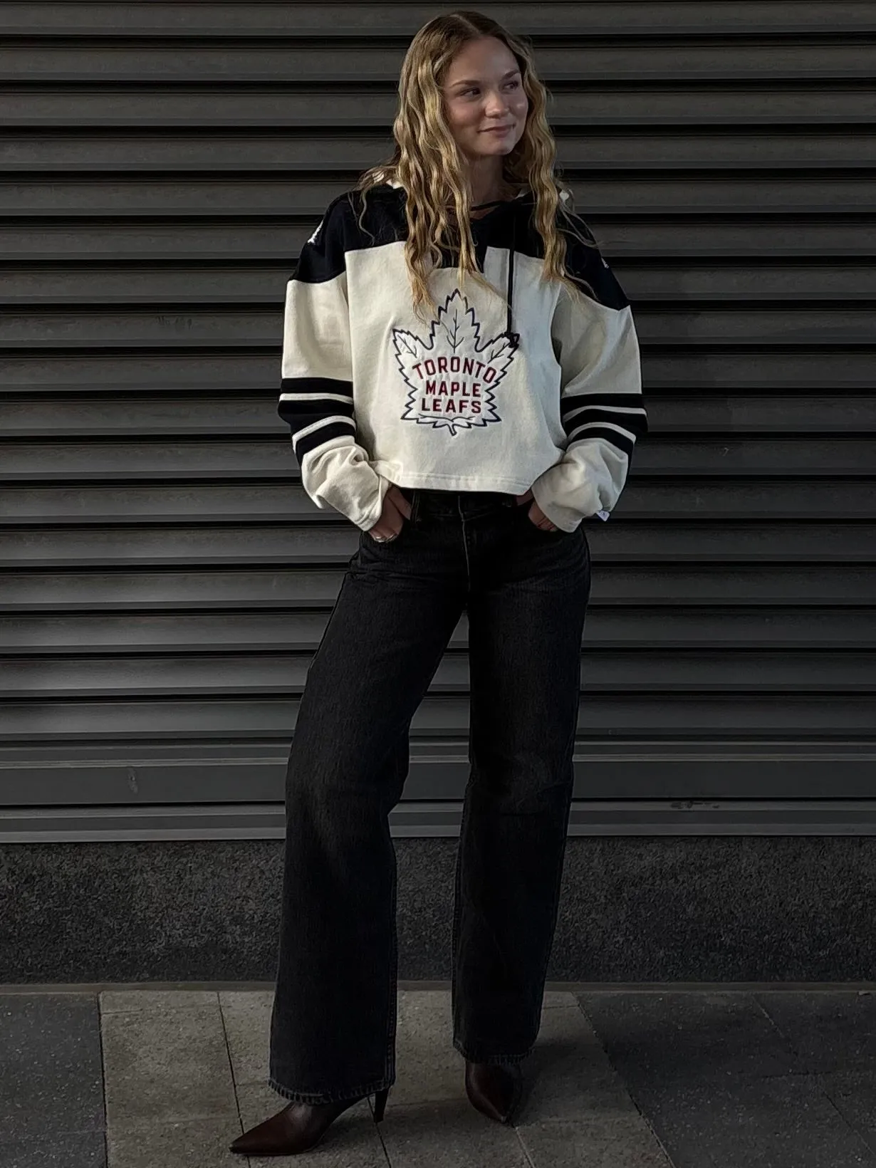 '47 BRAND NHL Toronto Maple Leafs '47 Cropped Superior Lace Hoodie sold by 27 Boutique