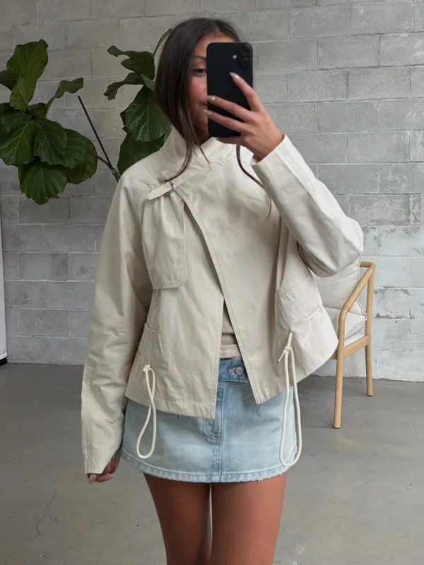DEX Buckle Neck Short Jacket made by Dex