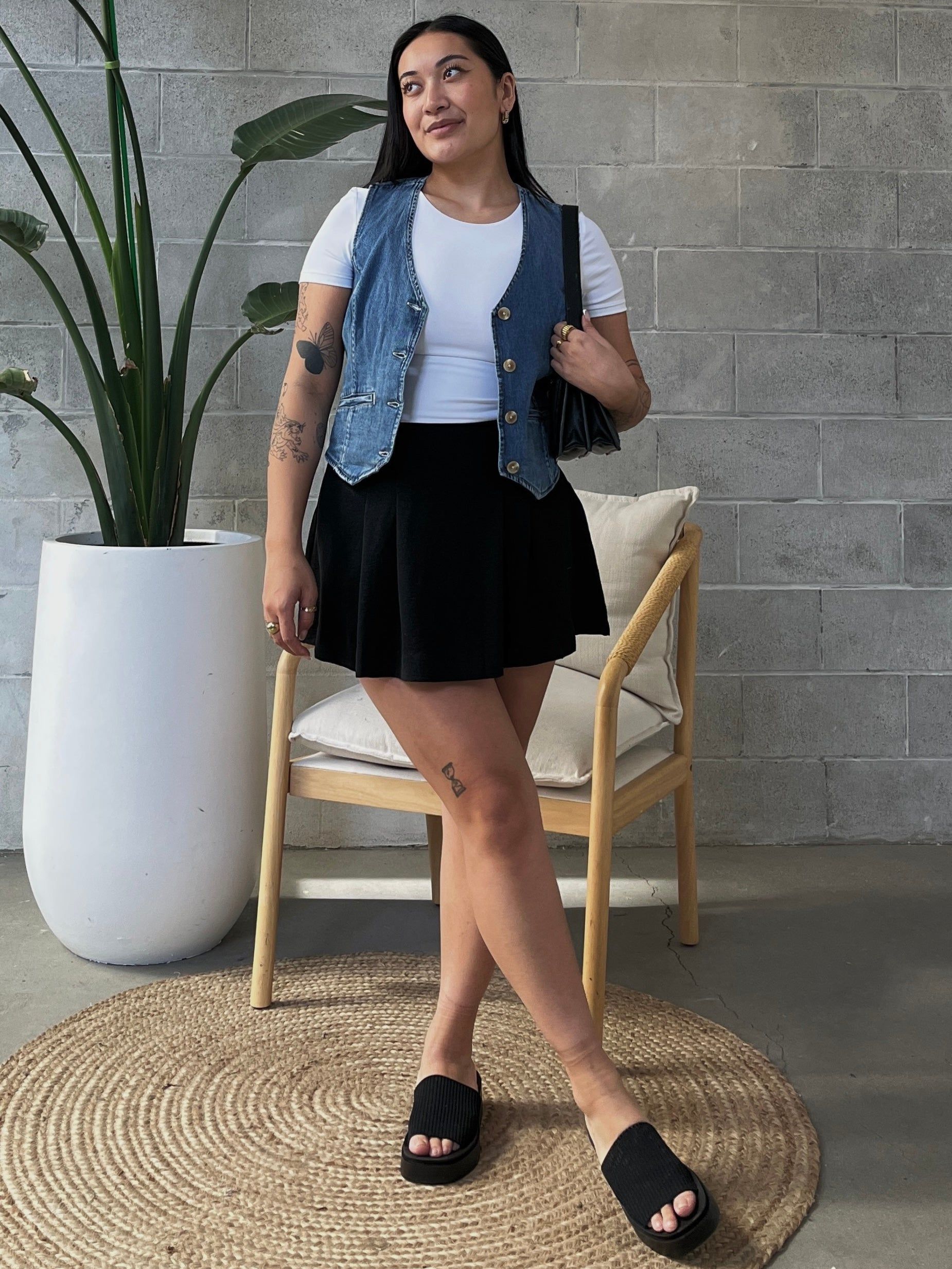 **PRESALE** LEVI'S Jaylah Denim Vest sold by 27 Boutique product image thumbnail 3