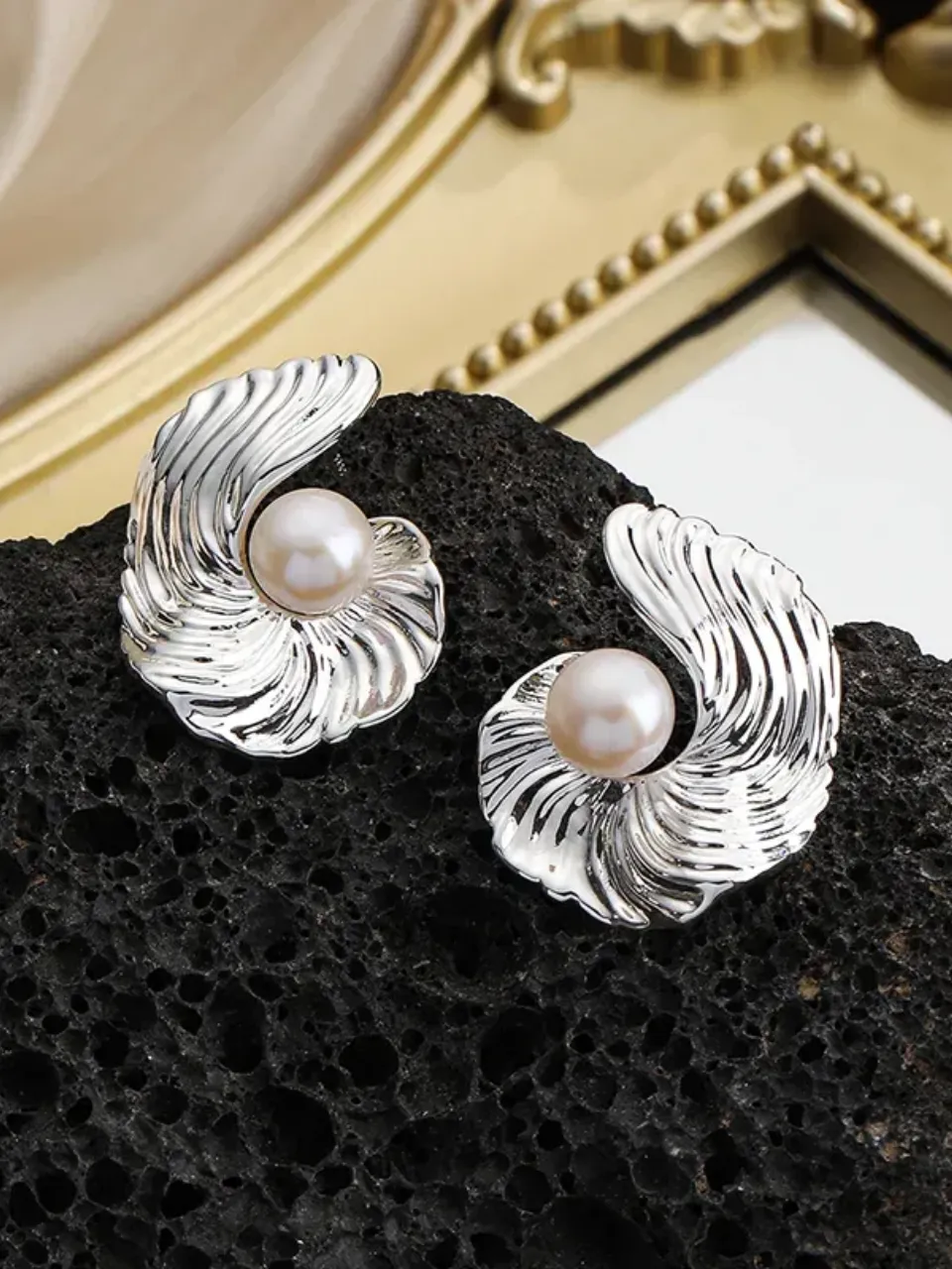 27 Pearl Swirl Stud Earrings sold by 27 Boutique