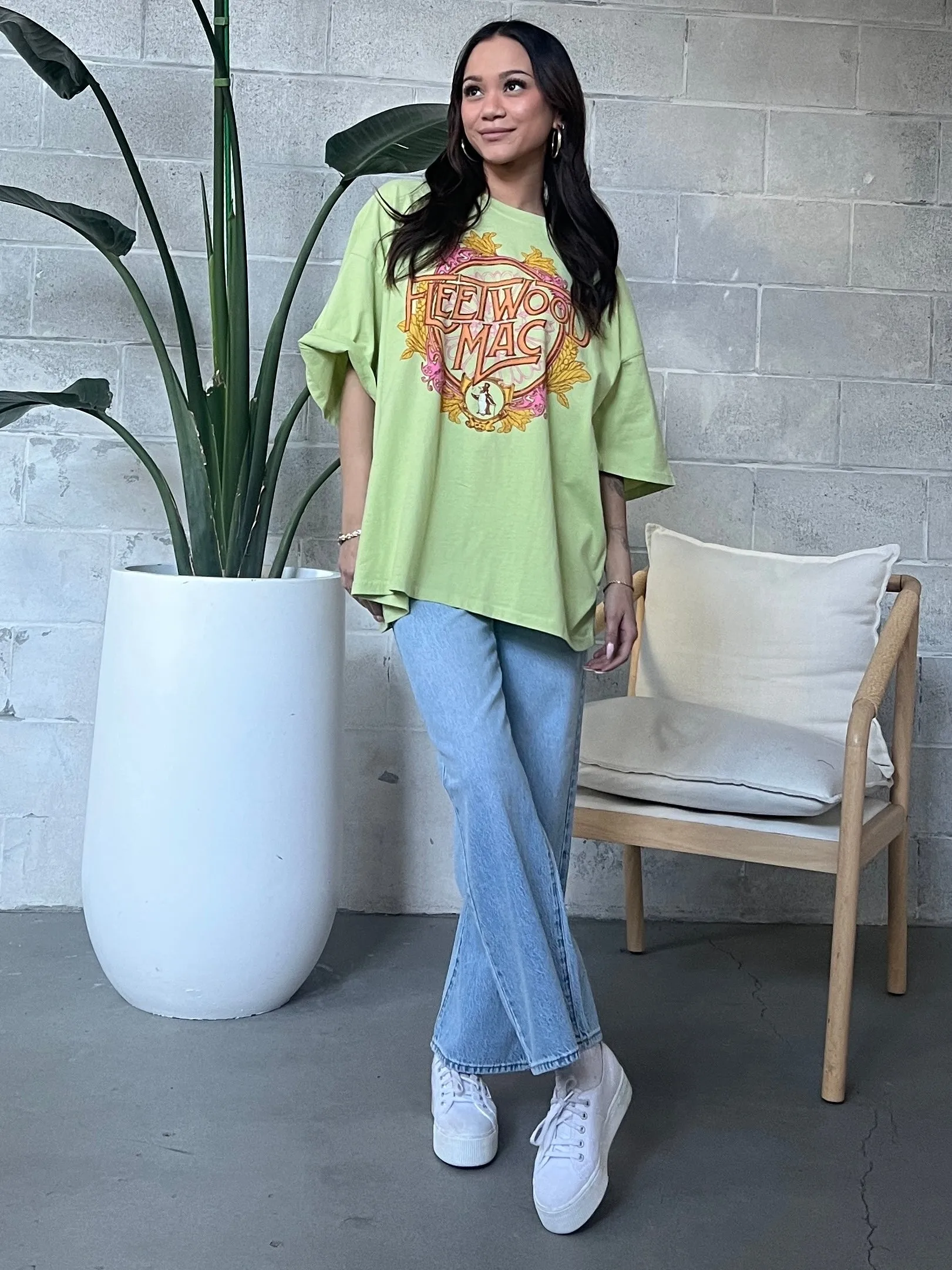 DAYDREAMER Fleetwood Mac Flower Crest One Size Tee sold by 27 Boutique product image thumbnail 4