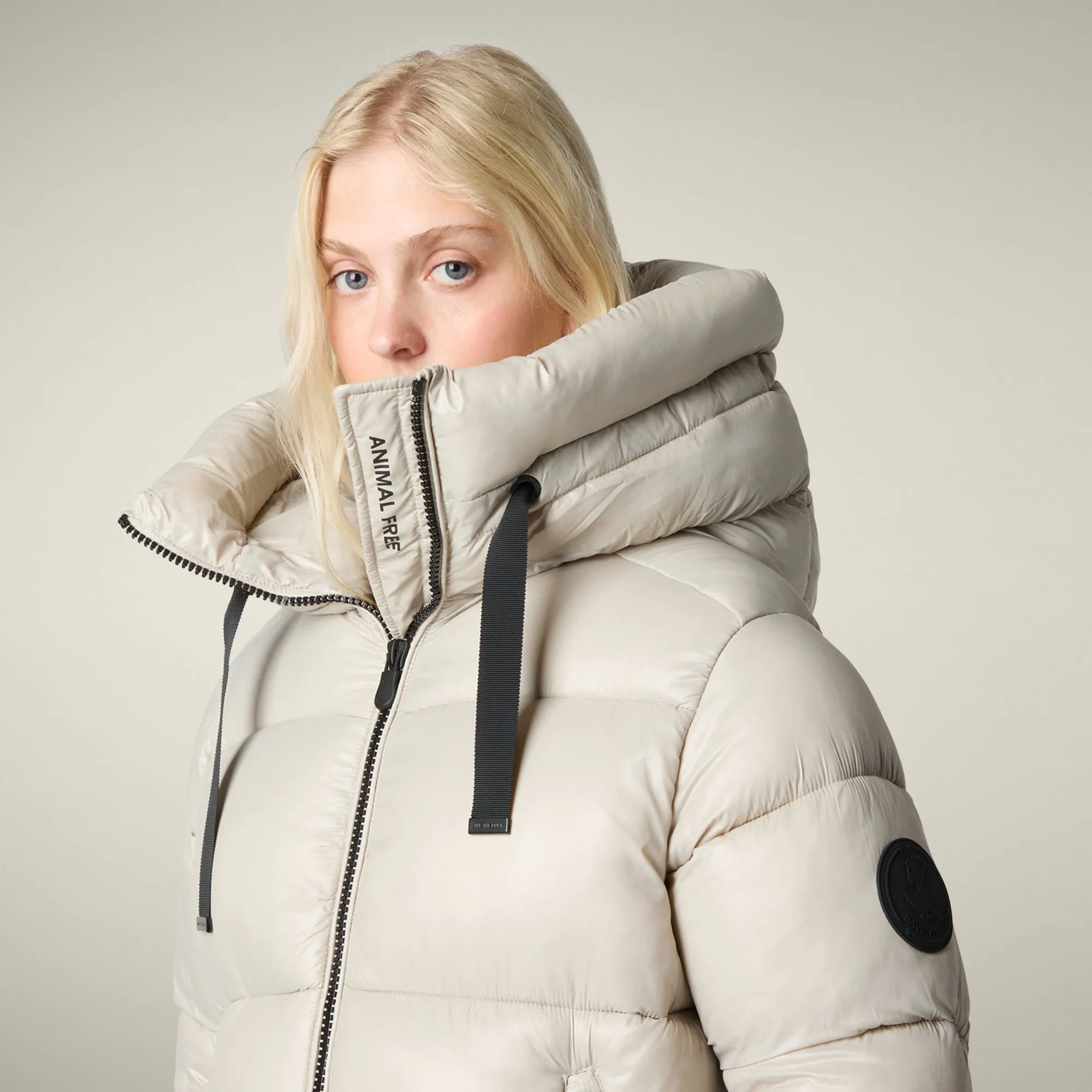 Women's Animal free puffer coat Isabel in rainy beige sold by Save The Duck product image thumbnail 4