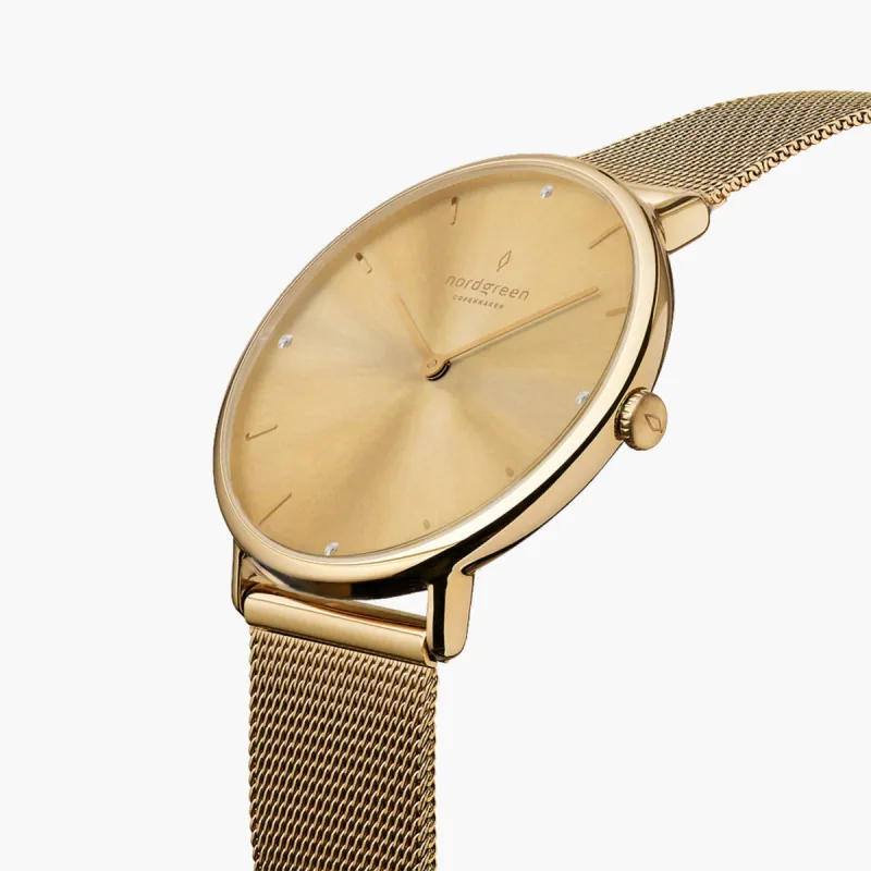 Native Gold 28mm sold by Nordgreen