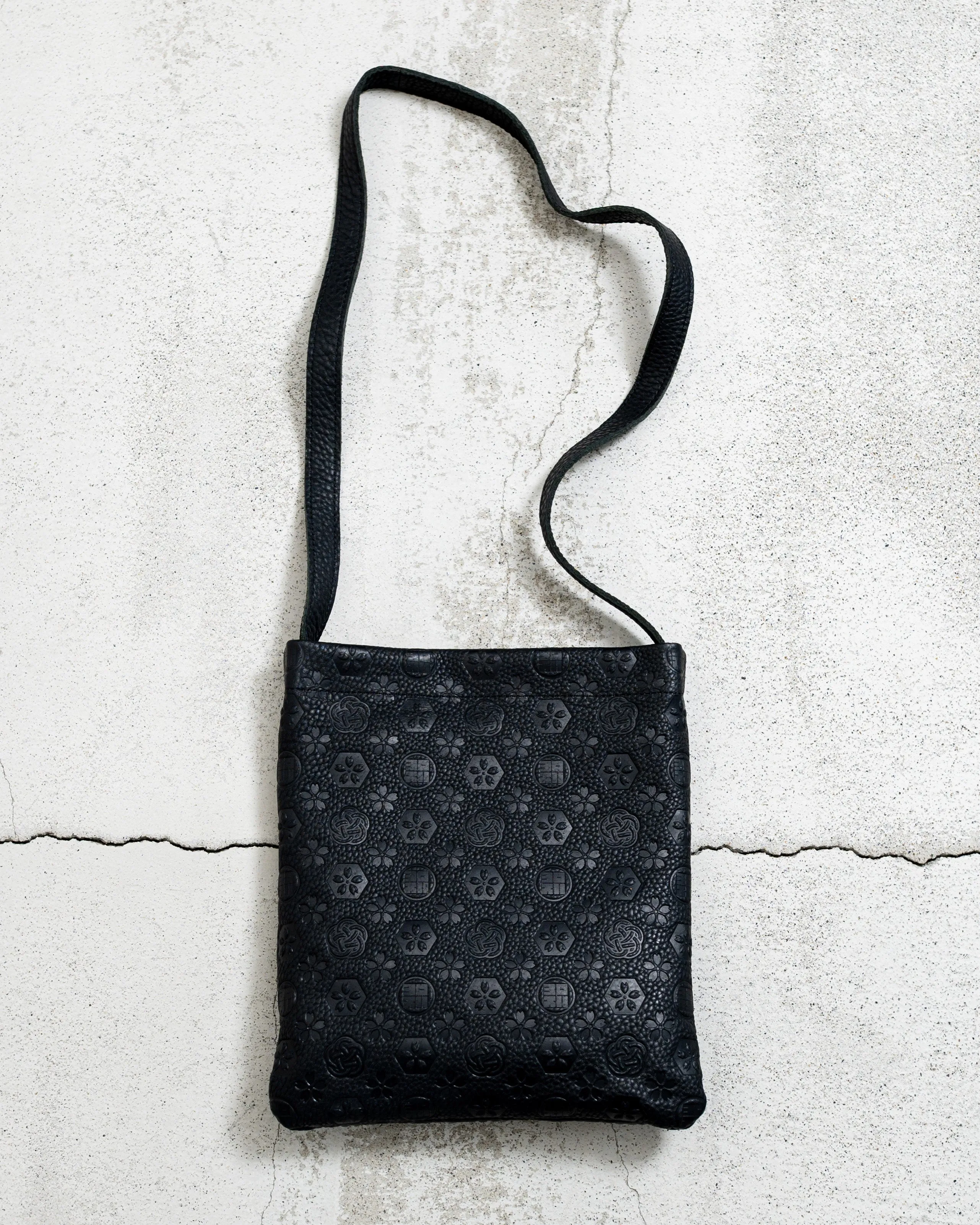 SHOULDER BAG "YOROZU MONOGRAM PATTERN" sold by Yorozu product image thumbnail 4