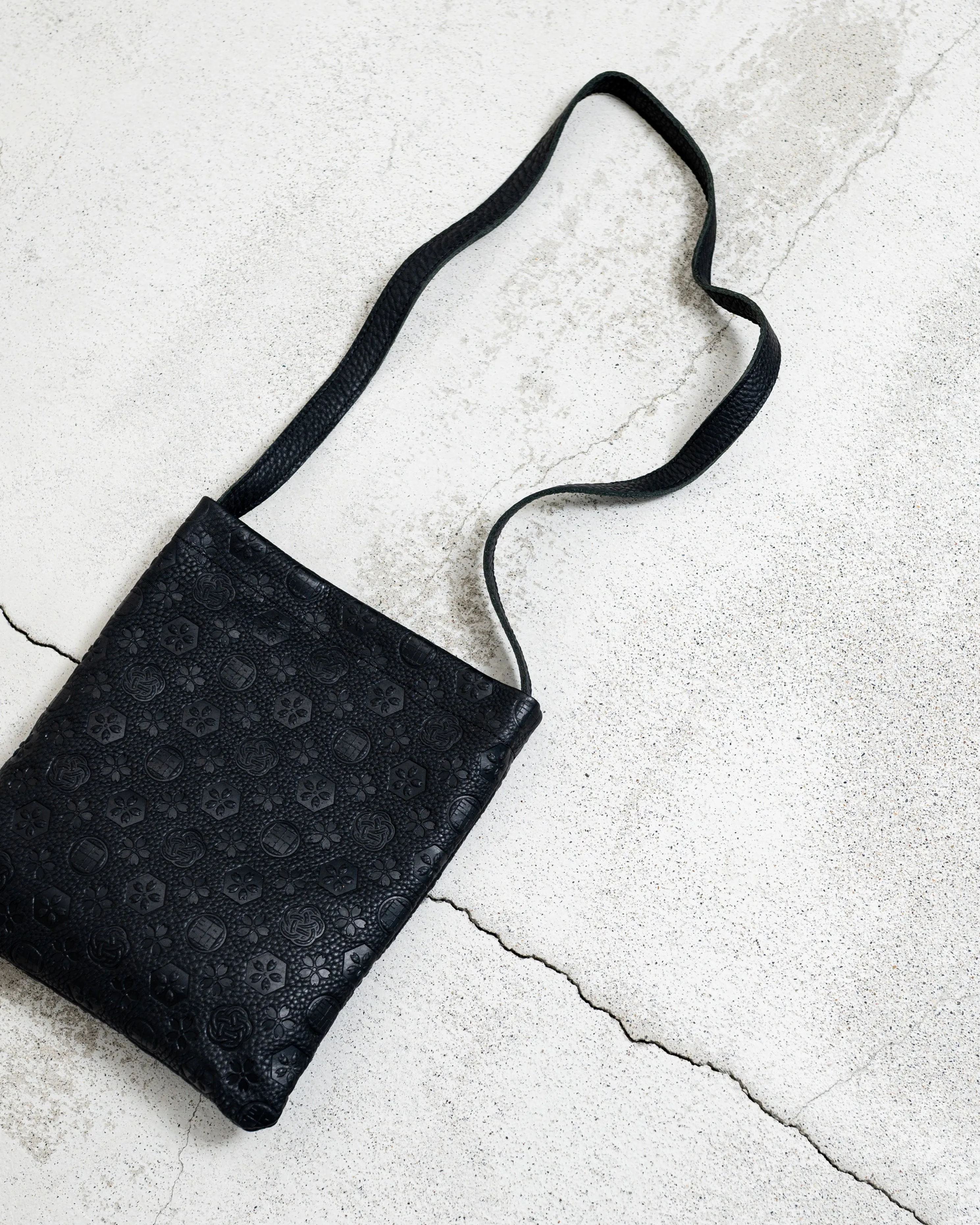 SHOULDER BAG "YOROZU MONOGRAM PATTERN" sold by Yorozu product image thumbnail 5
