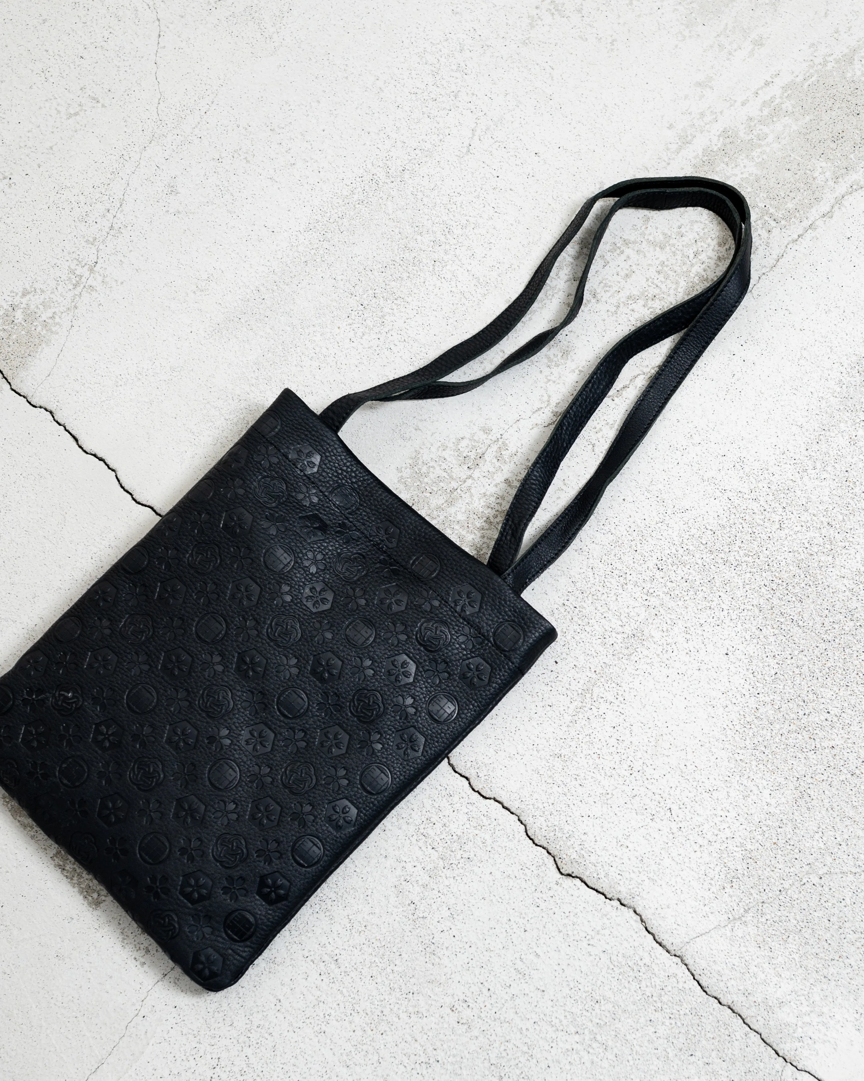 TOTE BAG "YOROZU MONOGRAM PATTERN" sold by Yorozu product image thumbnail 5