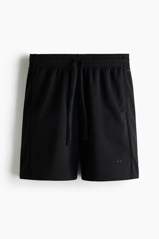 H & M - Regular Fit Sports shorts with DryMove - Black made by H&M
