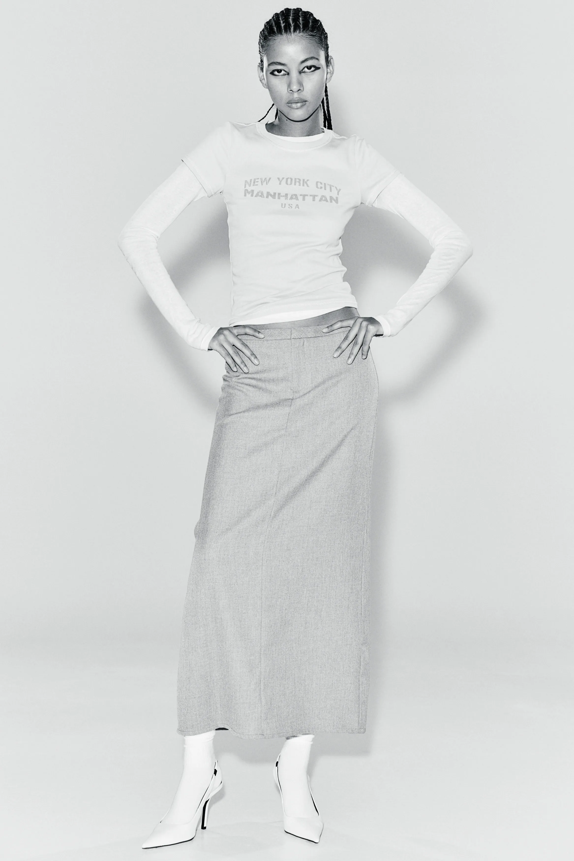 Fitted T-shirt sold by H&M product image thumbnail 2