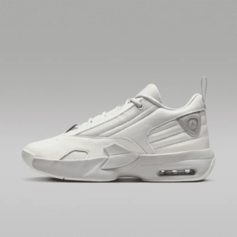 Jordan Max Aura 6 Women's Shoes sold by Nike