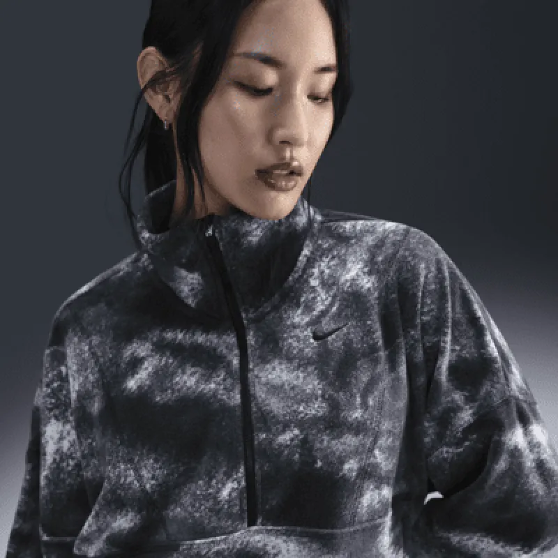 Nike One Women's Therma-FIT Oversized 1/2-Zip Fleece Printed Top sold by Nike