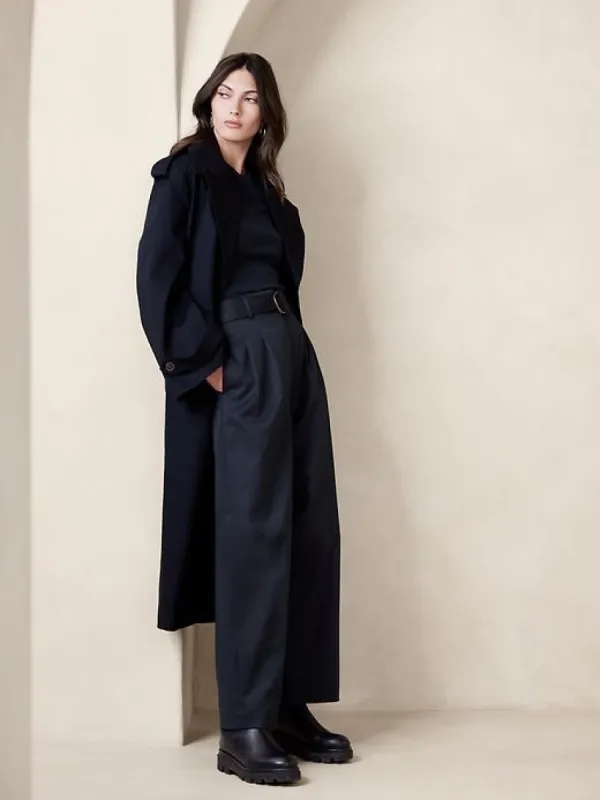 Cruz Pleated Wide-Leg Chino sold by Banana Republic