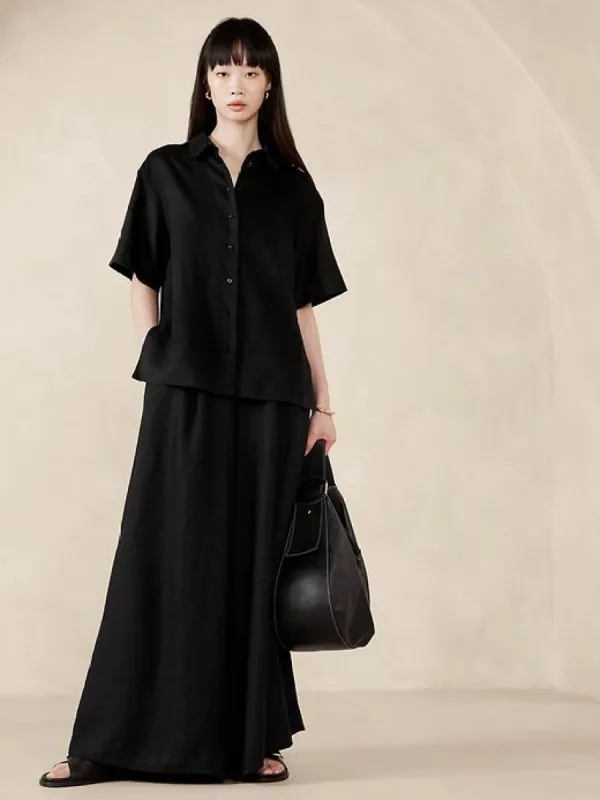 The Boxy Crop Linen Shirt sold by Banana Republic