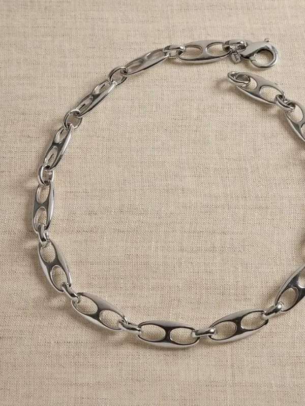 Elongated Mariner Link Chain Necklace | Aureus + Argent sold by Banana Republic