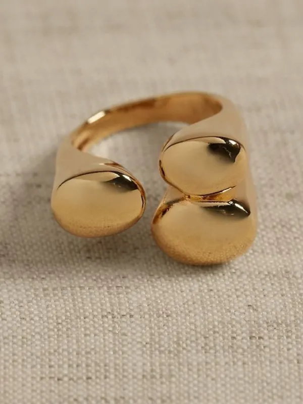 Ravena Triple Oval Ring | Aureus + Argent sold by Banana Republic