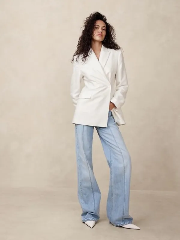 Hourglass Italian Viscose-Linen Blazer sold by Banana Republic