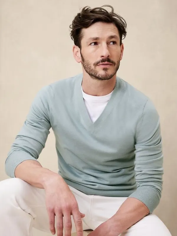 Stokke Cashmere-Silk V-Neck Sweater sold by Banana Republic