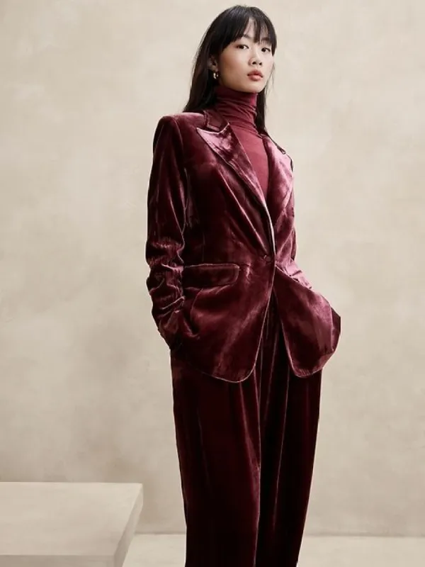 Alyse Relaxed Velvet Blazer sold by Banana Republic