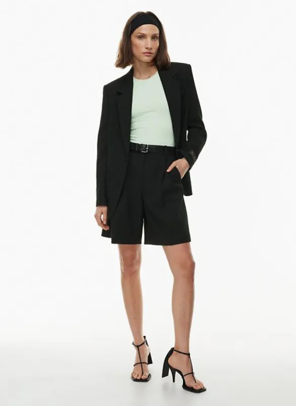 contour crew hip t-shirt sold by Aritzia