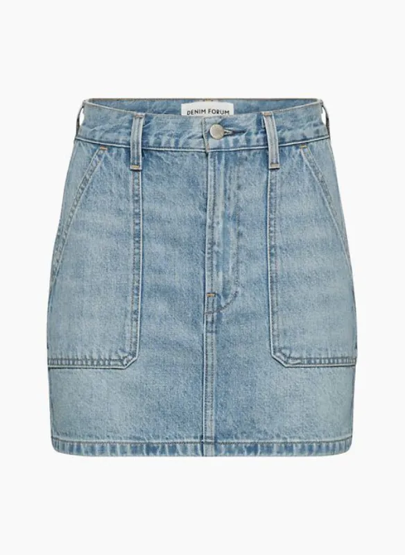 the ’90s utility mini denim skirt sold by Aritzia