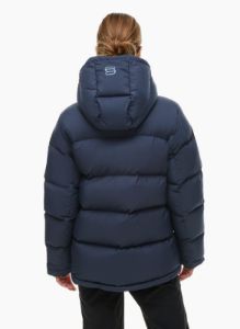 the super puff™ sold by Aritzia