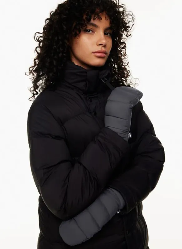 the super puff™ mitten sold by Aritzia