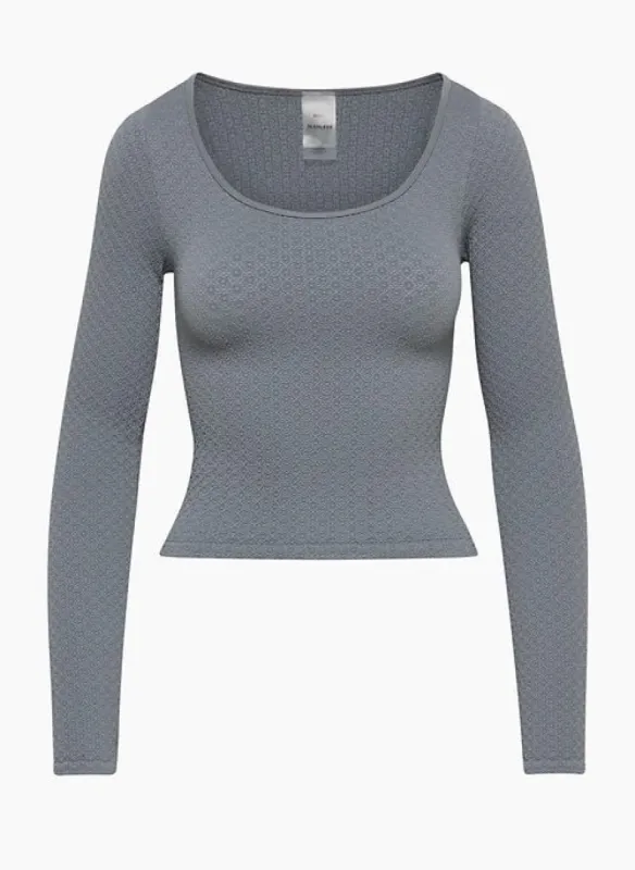 scrunchee winsome longsleeve made by Aritzia