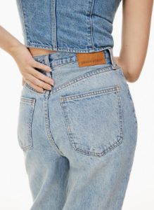 the joni high rise loose 29l sold by Aritzia