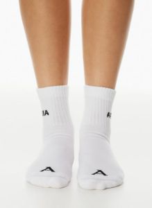 best-ever ankle sock 3-pack sold by Aritzia