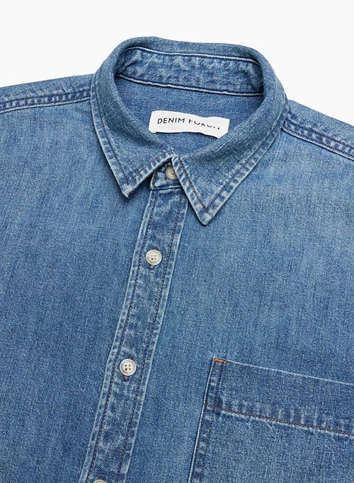 【COSYHARU】A classic denim shirt The '80s Comfy Waist Denim Shirt | Aritzia US
