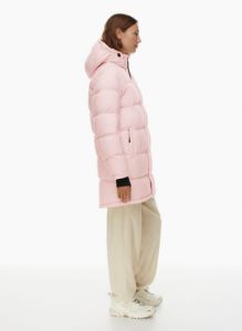 the super puff™ mid sold by Aritzia