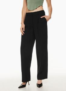 Aritzia Women's The Effortless Pant Lo-Rise in Black size 8 sold by Aritzia