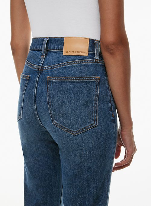 the arlo hi-rise straight jean sold by Aritzia product image thumbnail 2