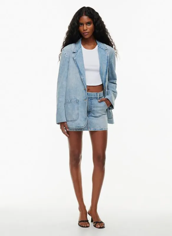 the 90s workwear denim jacket sold by Aritzia