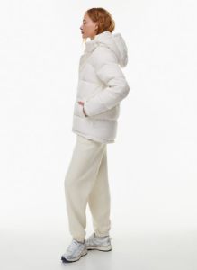 the super puff™ sold by Aritzia