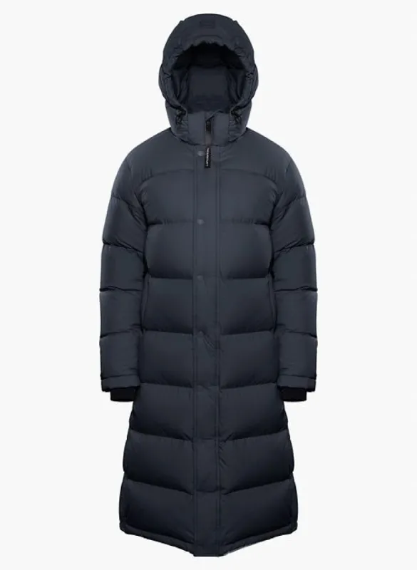 the super puff™ long made by Aritzia