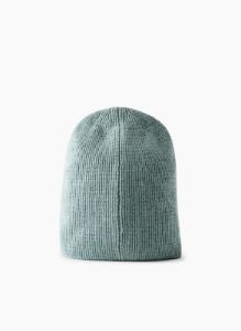 slopes beanie sold by Aritzia