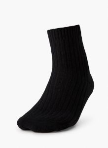 unwind ankle sock sold by Aritzia
