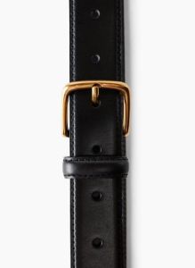 essential leather belt sold by Aritzia