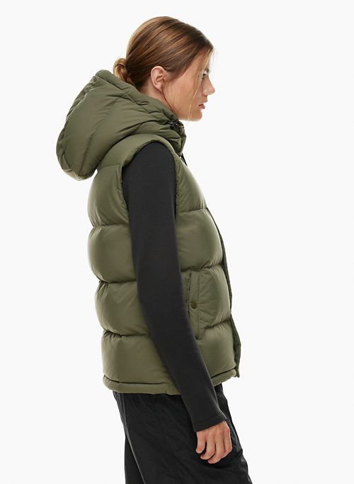 the super puff™ vest sold by Aritzia product image thumbnail 4